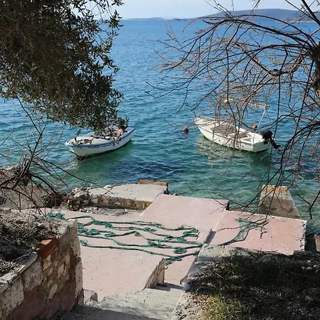 By The Sea Seget Vranjica, - 12915 特罗吉尔