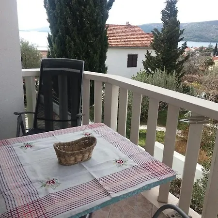 Διαμέρισμα By The Sea Seget Vranjica, - 12915 *