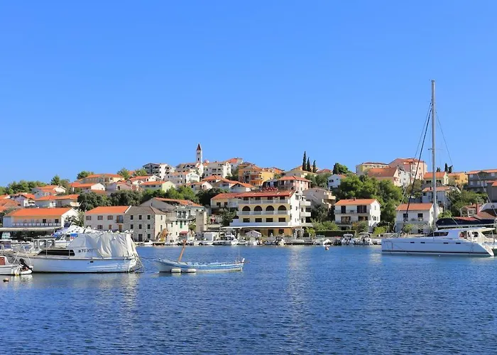 Apartment By The Sea Seget Vranjica, - 12915 *